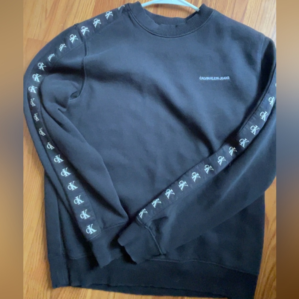 Calvin Klein sweatshirt